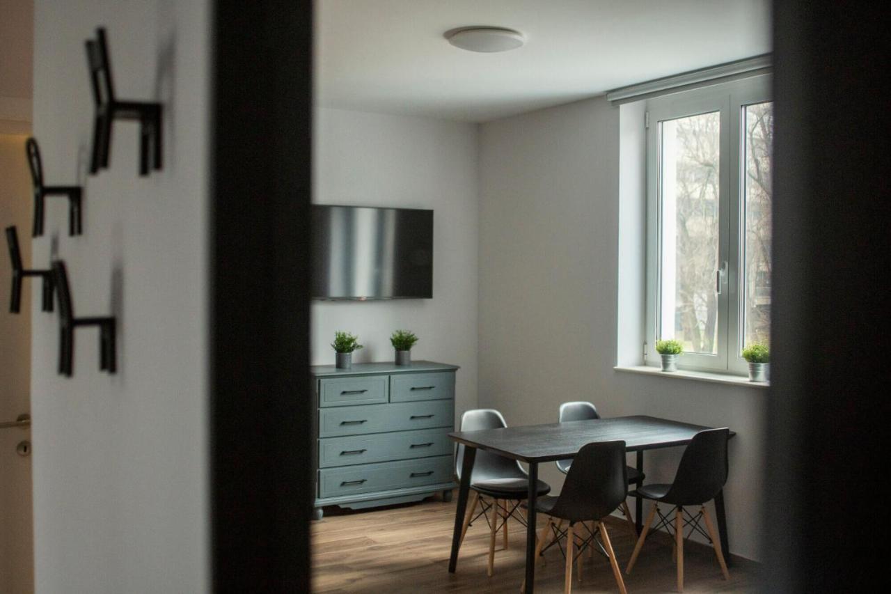 Hostgost Selected Suites - Botanical Garden Beograd Ngoại thất bức ảnh