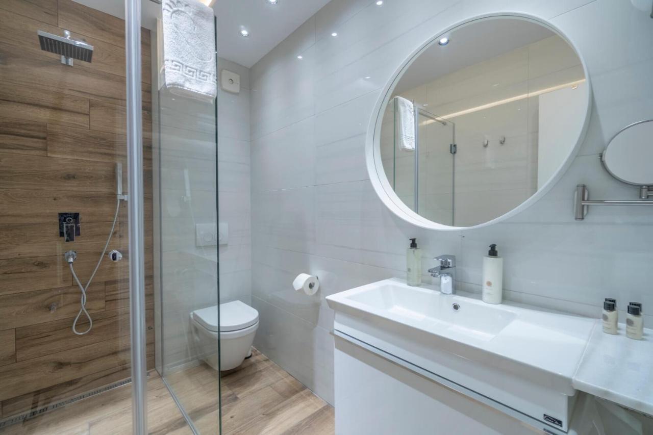 Hostgost Selected Suites - Botanical Garden Beograd Ngoại thất bức ảnh
