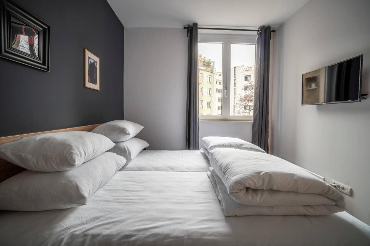 Hostgost Selected Suites - Botanical Garden Beograd Ngoại thất bức ảnh